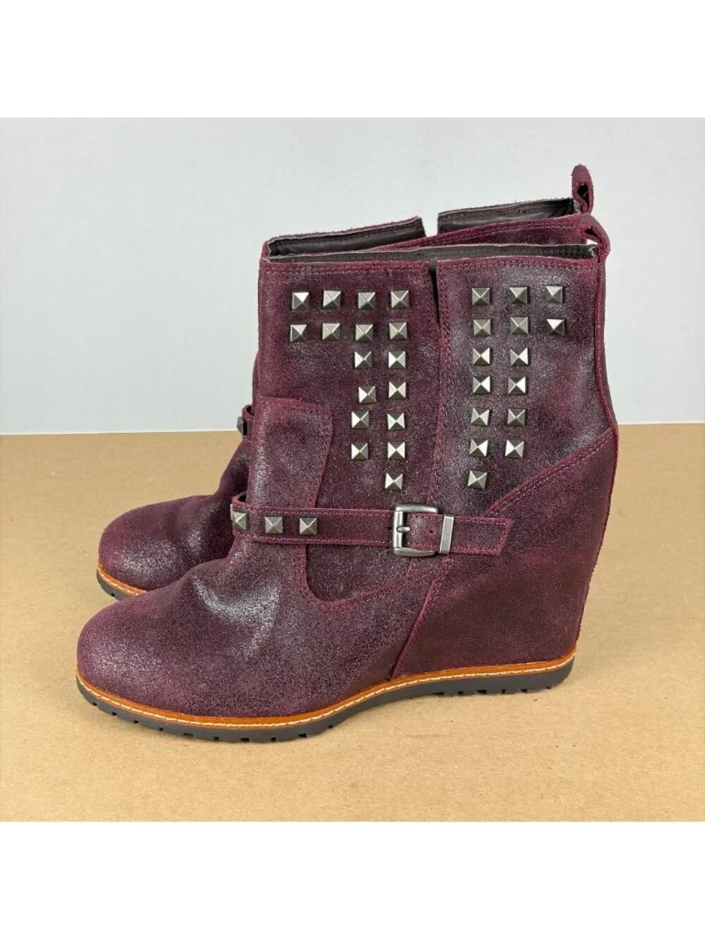 Skechers SKCH+3 Leather Studded Hidden Wedge Boots Womens 9.5 Burgundy Pull On